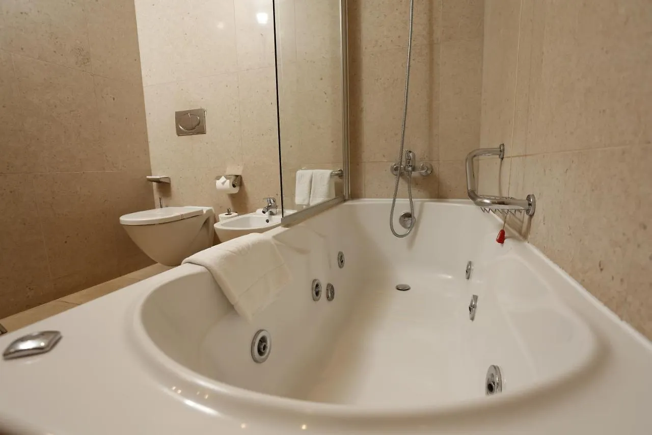 ****  Montebelo Palacio Dos Melos Viseu Historic Hotel البرتغال